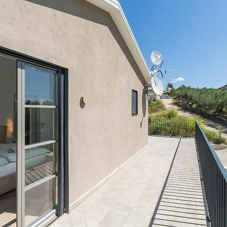 Istriana By Seeadria Tourist Agency * Donje Baredine